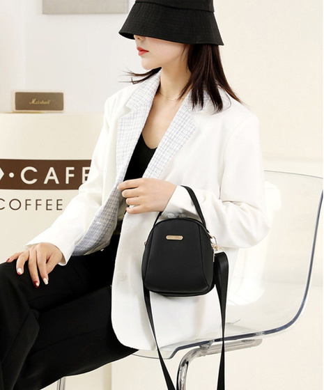 TOREBKA mała na telefon mini kopertówka NA RAMIĘ etui LISTONOSZKA