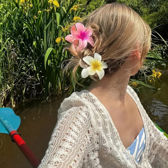 KLAMRA KWIAT szczęka duża SPINKA do włosów kwiatek HAWAJSKA KWIAT PLUMERII