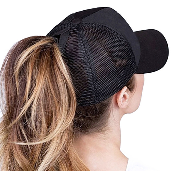 Czapka z daszkiem NA KUCYK z siatką bejsbolówka damska