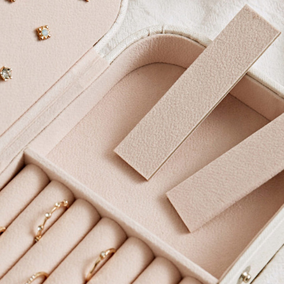 Kuferek na biżuterię elegancki SZKATUŁKA organizer mały