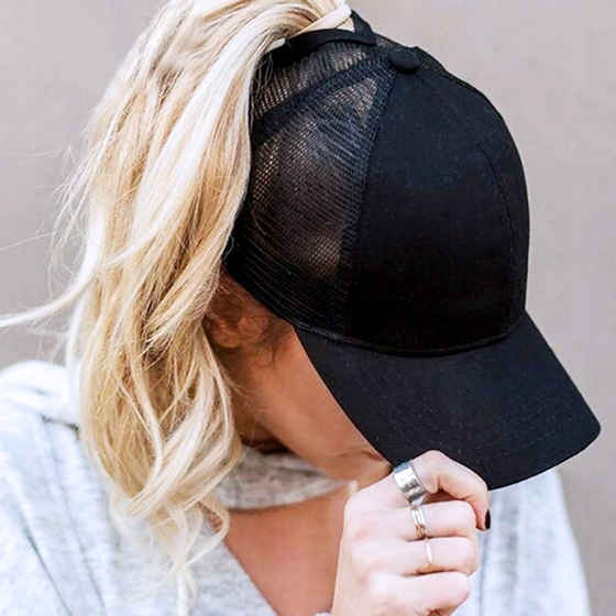 Czapka z daszkiem NA KUCYK z siatką bejsbolówka damska