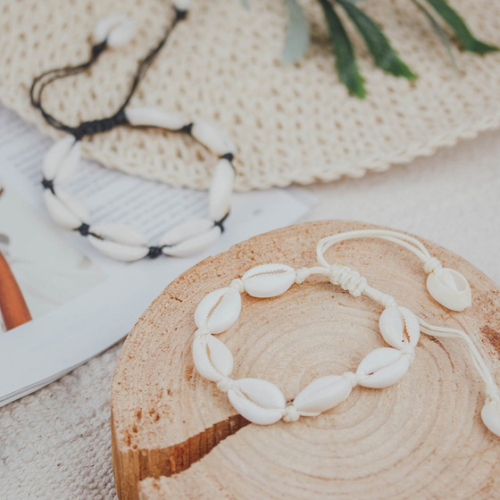 BRANSOLETKA damska sznurek MUSZLE muszelki CZARNA