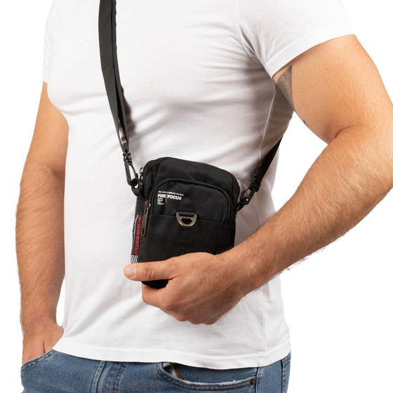 LISTONOSZKA SASZETKA torebka na ramię MIEJSKA SPORTOWA