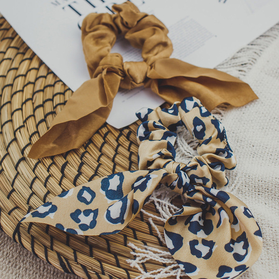 Gumka SCRUNCHIE do włosów kokarda FROTKA