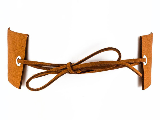 Choker sznurowany frędzle brązowy